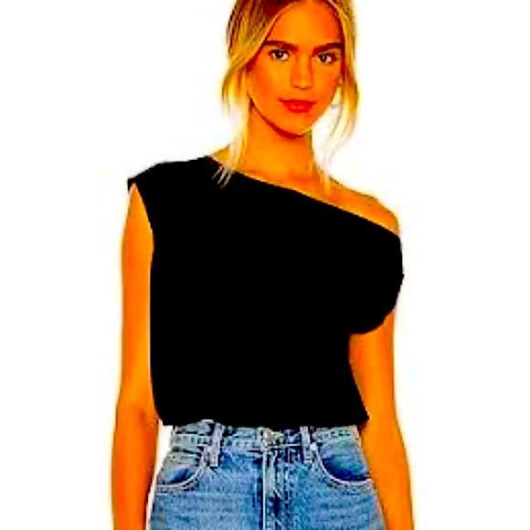 Vici Tops - VICI BOUTIQUE MARLENE VERSATILE BLOUSE IN BLACK!